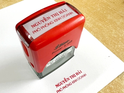 Làm dấu chức danh doanh nghiệp: Giấy tờ cần thiết và hướng dẫn