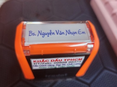 Khắc dấu tên cá nhân, khắc dấu nhanh chóng, giao tận nơi