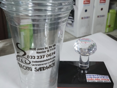 Khắc mộc dấu in nhựa - decal | Dịch vụ khắc dấu chuyên nghiệp uy tín