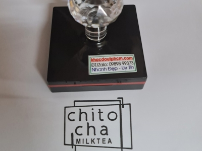 Làm mộc dấu đóng lên kính thủy tinh chất lượng, giá tốt ở đâu?