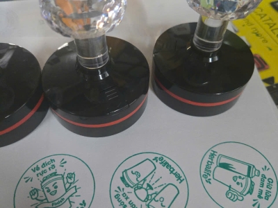 Khắc Dấu In Ly Thủy Tinh Tại TPHCM