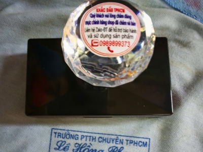 Làm con dấu in lên vải bền màu không trôi: Giải pháp tối ưu cho mọi chất liệu