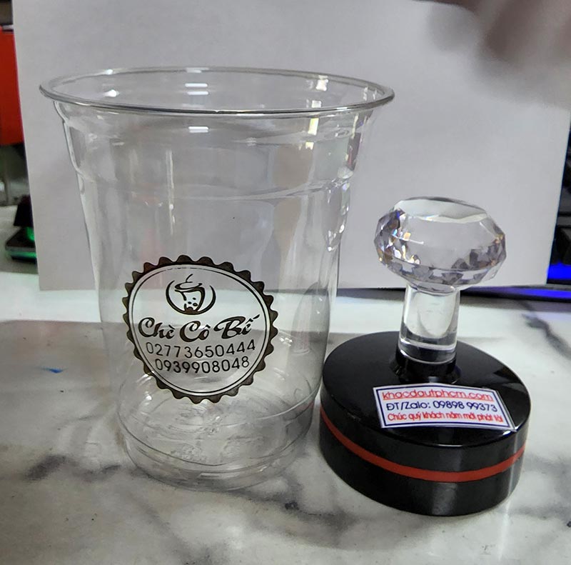 Nhận làm con dấu in ly mực màu vàng