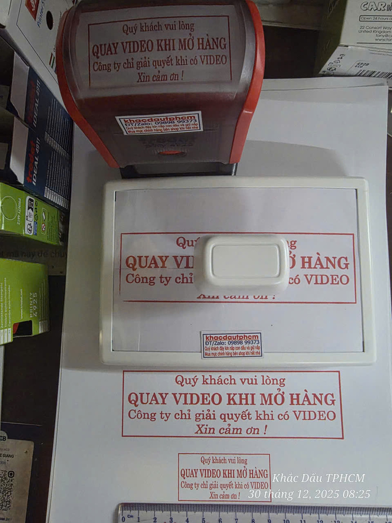 Khắc dấu ngày tháng năm