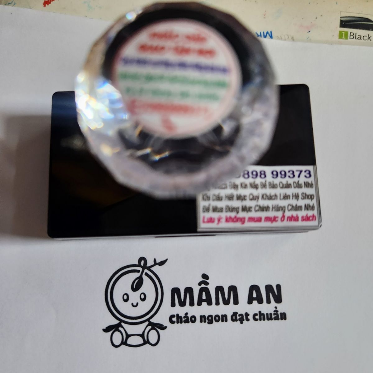 dau-in-moi-chat-lieu